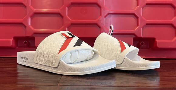 Thom Browne Other - $475 NIB Thom Browne White Molded Pool Slides W/Diagonal Stripe Size 7